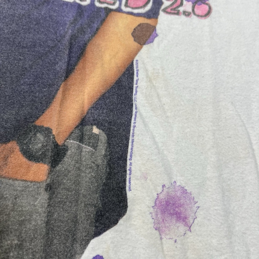 Vintage Justin Bieber My World 2.0 Baby 2010 Album Promo T Shirt Size Medium - Picture 3 of 6